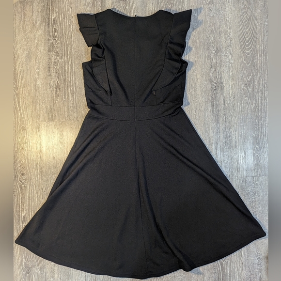 Yathon Ruffle Dress - Picture 7 of 12